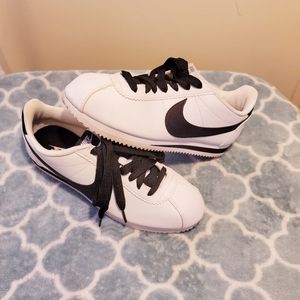 Nike Cortez size